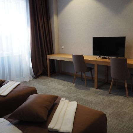 Jj Hotel Nur-Sultan  Exterior photo